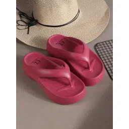 Carlton London Women's Mauve Flip Flops-picture-37