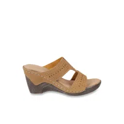 Catwalk Women's Tan Casual Wedges-picture-42