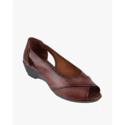 catwalk Women Peep-Toe Slip-On Pumps image 2