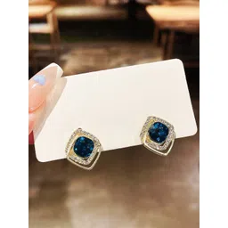 Celestria Korean Contemporary Studs Earrings-picture-15