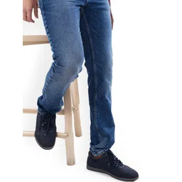 Celio Men Jean Slim Fit Mid-Rise Low Clean Look Fade Cotton Stretchable Jeans image 2