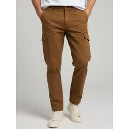 Celio Men Solid Straight Fit Cargos Trousers-picture-40