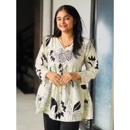 Chasvi Women Floral Printed V-Neck Pure Cotton Kurti-picture-41