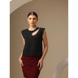 Chemistry Cut-Out Embellished Top-picture-23