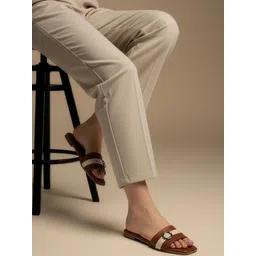 Chemistry Women Open Toe Flats-picture-33