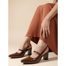 Chemistry Women Solid Pointed Toe Sandals-picture-38