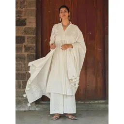 Chidiyaa Safed Feather Tide Ethnic Motifs Block Printed Pure Cotton Dupatta-picture-36