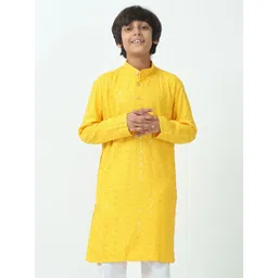 CHILINS Boys Geometric Embroidered Band Collar Sequinned Straight Kurta & Trousers-picture-12
