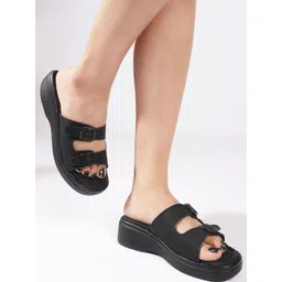 CHINRAAG Flatform Sandals with Buckles-picture-12