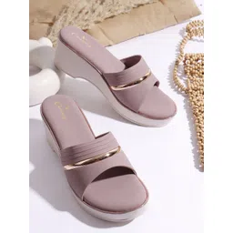 CHINRAAG High-Top Platform Sandals-picture-31