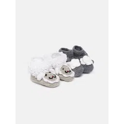 CHUTPUT Kids Set of 2 White & Grey Crochet Booties-picture-29