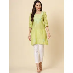 Civamee Ethnic Motifs Embroidered Chikankari Floral Kurta image 2