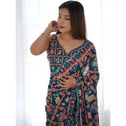 Civamee Ethnic Motifs Mirror Work Saree-picture-13