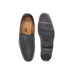 Clarks Men Black Leather Semiformal Shoes image 3