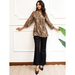 Claura Top With Trousers Co-Ords-picture-15