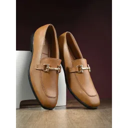 Clog London Men's Tan Formal Loafers image 1