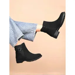 Clog London Women's Black Casual Booties-picture-40