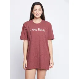 Clovia Maroon Cotton Graphic Print Nighty-picture-31