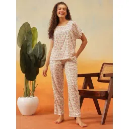 Clovia White Cotton Regular Fit Floral Print Night Suit-picture-16