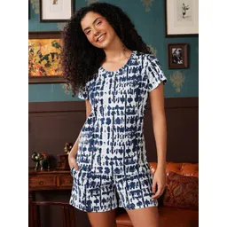 Clovia Women Printed Pure Cotton T-shirt & Shorts Night suit-picture-29