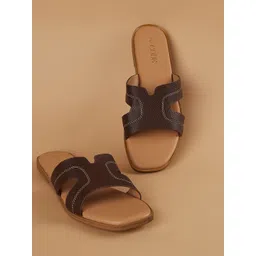 code by lifestyle Ginger by Lifestyle Women Textured Slip-On Open Toe Flats-picture-44