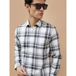 CODE by Lifestyle Men Slim Fit Checked Spread Collar Cotton Casual Shirt-picture-23