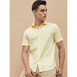 CODE by Lifestyle Men Textured Spread Collar Cotton Casual Shirt-picture-21