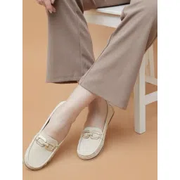 Code by Lifestyle Women's Off White Loafers-picture-23