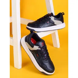 Columbus Men Colourblocked Sneakers-picture-32