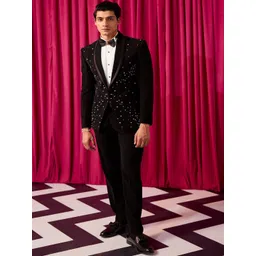 CONTRAST BY PARTH Men Embroidered Single-Breasted Three-Piece Formal Suit-image-2