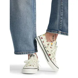 Converse Men's CTAS Beige Sneakers-picture-11