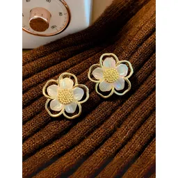 COOLWOOL Korean Gold-Plated Artificial Beaded Flower Shaped Studs-picture-15