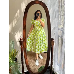 CORSICA Crepe Fit & Flare Dress-picture-15