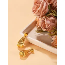 corsica DressBerry Gold-Plated Oval Shaped Drop Earrings-picture-40