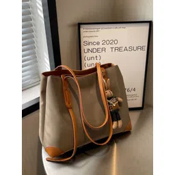 corsica DressBerry Oversized Structured Shoulder Bag with Fringed-picture-18