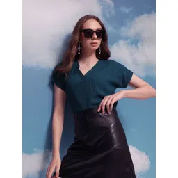 CORSICA Extended Sleeves Seersucker Top-picture-26