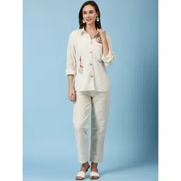 CORSICA Floral Embroidered Roll-Up Sleeves Top-picture-12