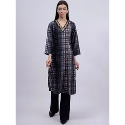 Cot'N Soft Women Geometric Printed Velvet Kurta-picture-22