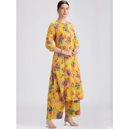 COTTON CULTURE Women Floral Printed Regular Kurta with Palazzos-picture-30