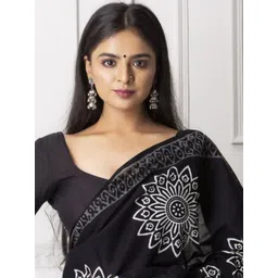 Craft Musium Ethnic Motifs Printed Pure Cotton Saree With Unstitched Blouse Piece image 3