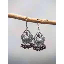 Creative Frogs Teardrop Shaped Drop Earrings image 3