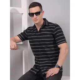 Crimsoune Club Classic Slim Fit Horizontal Striped Spread Collar Shirt-picture-19