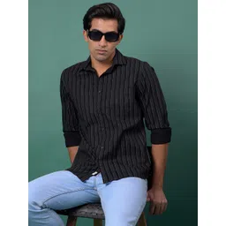 Crimsoune Club Classic Slim Fit Vertical Striped Opaque Spread Collar Cotton Casual Shirt-picture-35