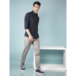 Crimsoune Club Men Classic Slim Fit Horizontal Stripes Opaque Striped Casual Shirt-picture-24