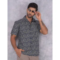 Crimsoune Club Men Smart Spread Collar Checked Cotton Slim Fit Casual Shirt-picture-24