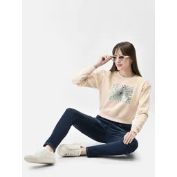 Crimsoune Club Typography Printed Round Neck Long Sleeve Pullover Crop Sweatshirt-picture-36