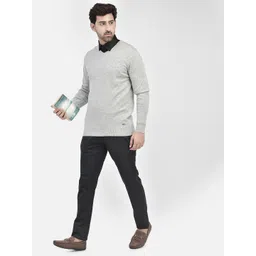 Crimsoune Club V-Neck Pullover-picture-34