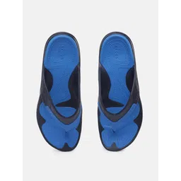 Crocs Unisex Colourblocked Croslite Thong Flip-Flops-picture-18