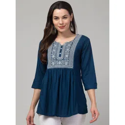 CROWN KING Floral Embroidered V-Neck Sequinned Sequinned Kurti-picture-15