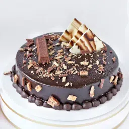 Crunchy Kit Kat Chocolate Cake-picture-12